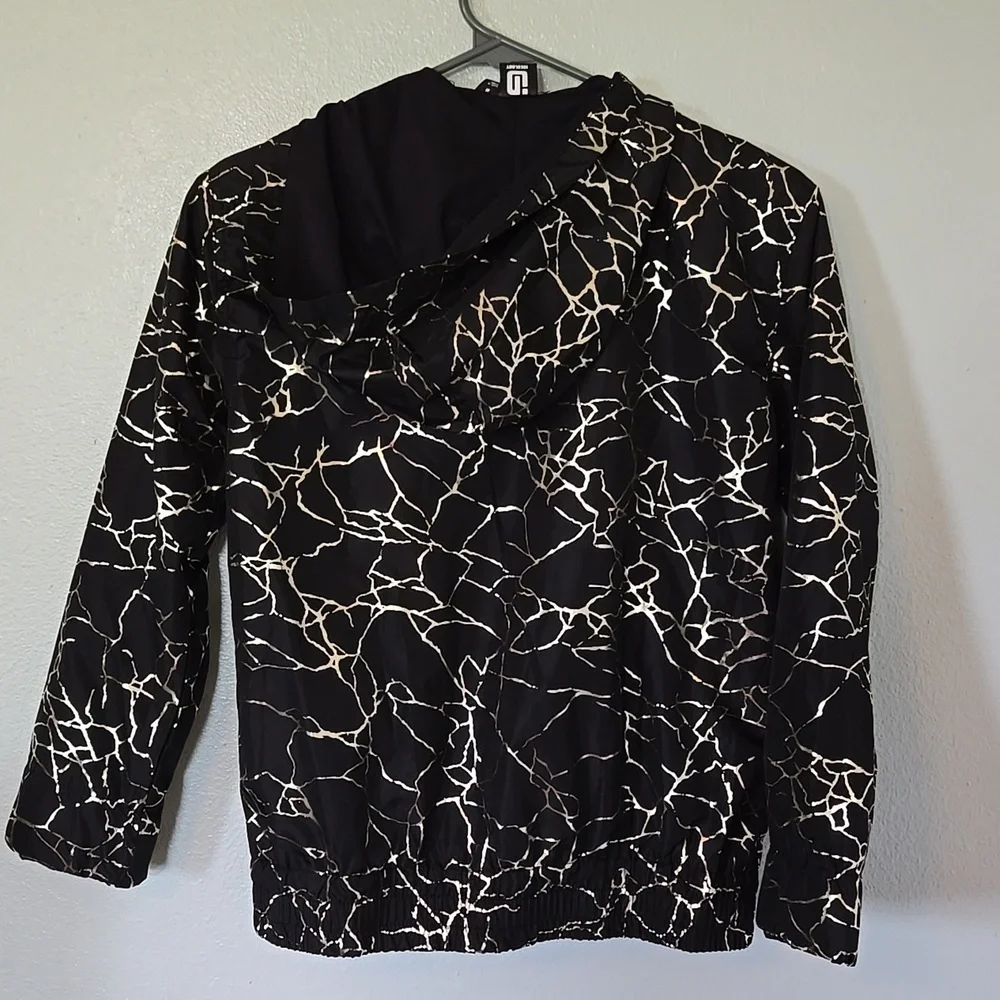 NWT Ideology Black And Gold Windbreaker Raincoat Jacket Size Medium